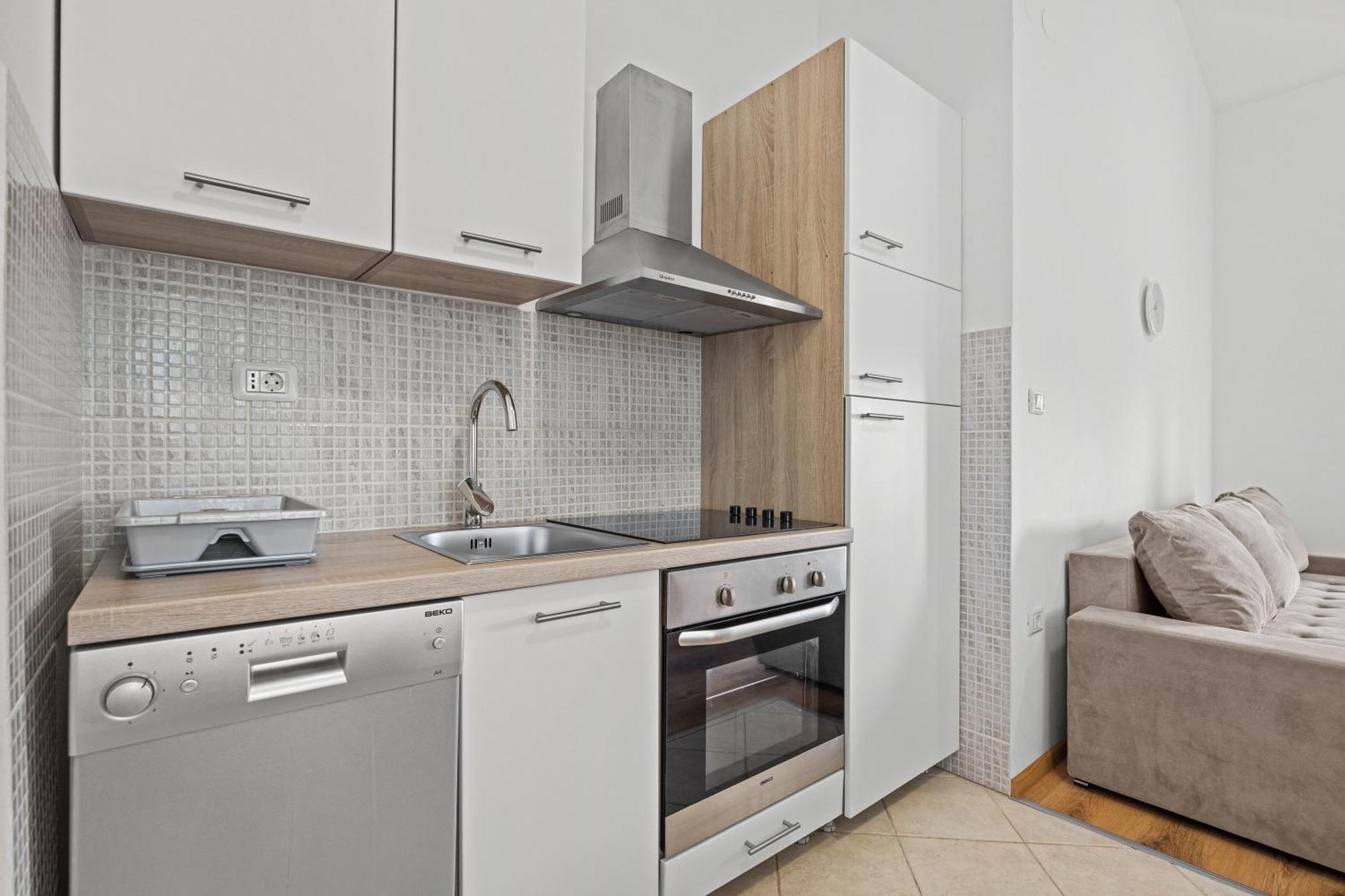 Neea Apartments メドゥリン 部屋 写真