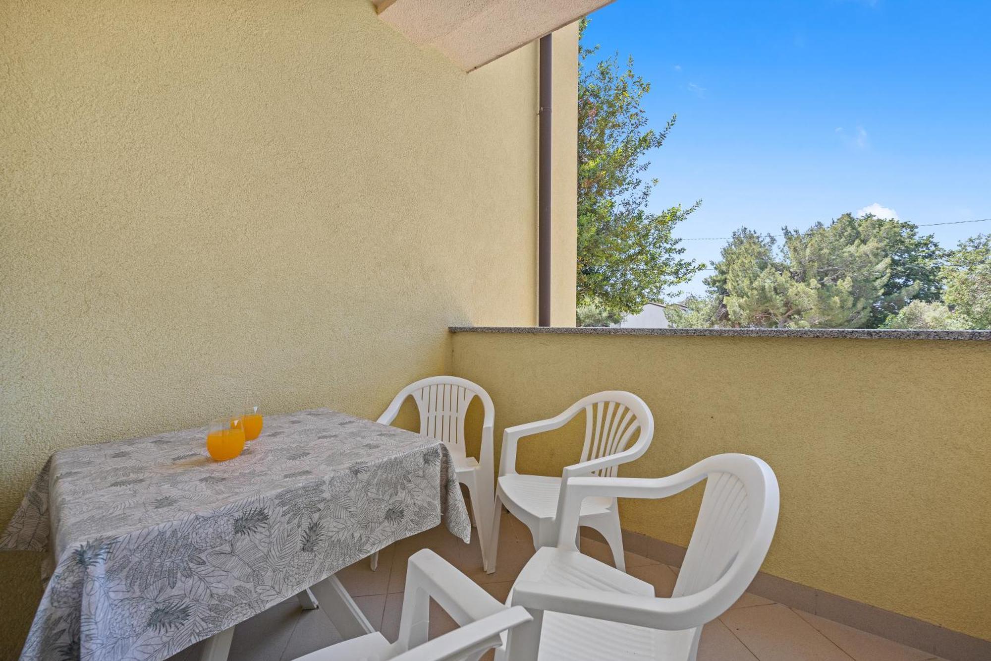 Neea Apartments メドゥリン 部屋 写真
